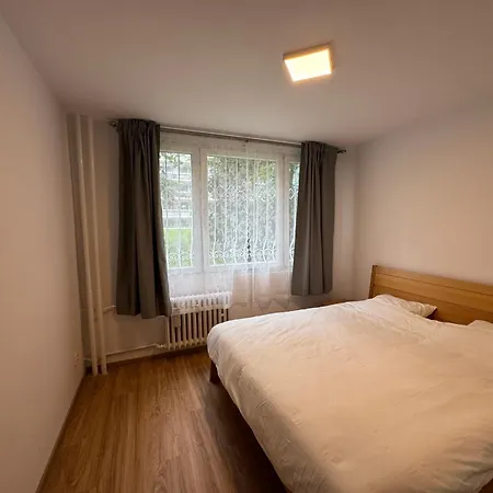 New Cozy Near Metro Pankrac - 4